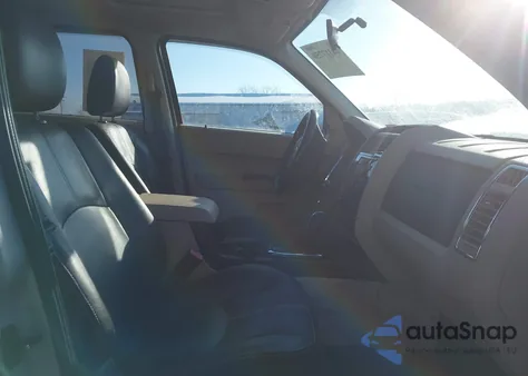 2008 Mazda Tribute S Grand Touring from USA, damaged, VIN 4F2CZ96138KM11044